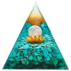 Pyramide Orgonite Magnésite et quartz rose