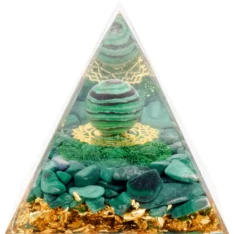 Pyramide Orgonite Boule de paon et malachite
